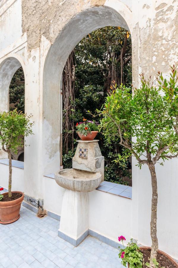 Dietro San Domenico Apartment Palermo Eksteriør bilde